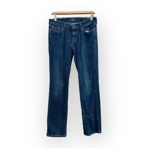 Levi’s slight curve straight leg size 8/32” length